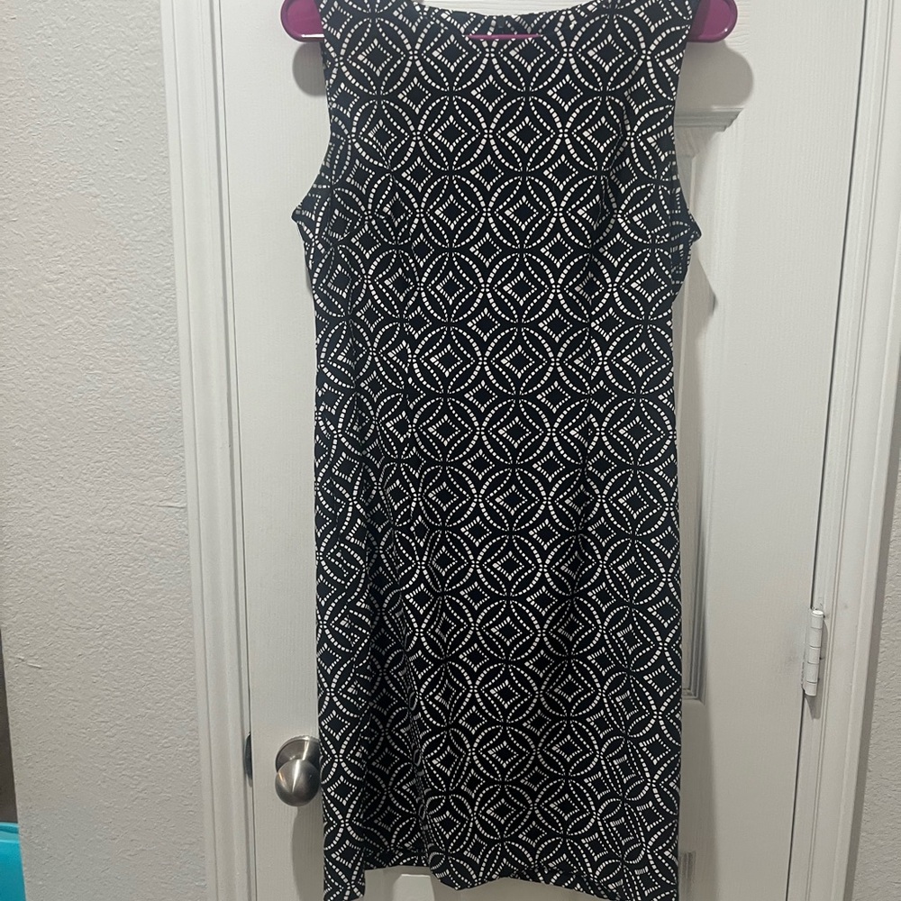 Connected Apparel Black and White Sheath Midi Dress